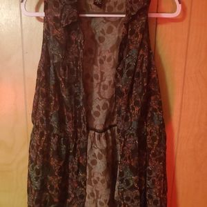 Torrid button up skull shirt